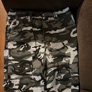 Almost famous black gray white